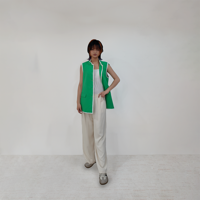 Upcycled Green Stand-Collar Vest – Sustainable Retro Sporty Style