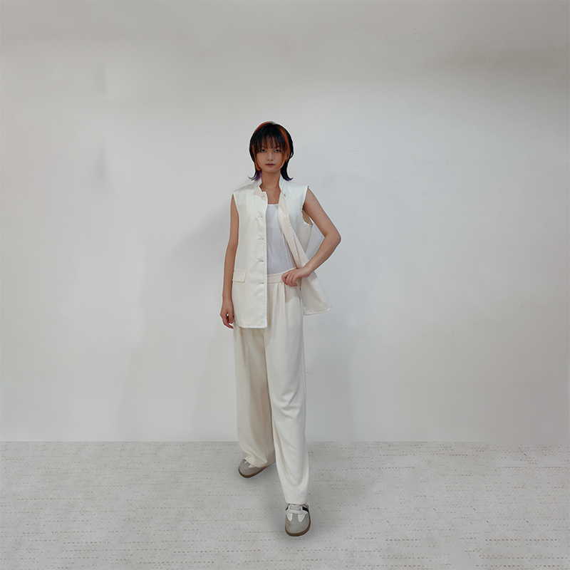Upcycled White Stand-Collar Vest – Minimalist Oriental Chic