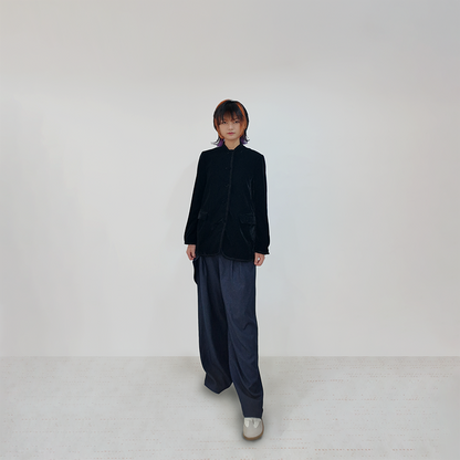 Black Velvet Stand-Collar Jacket – Vintage Luxury Meets Modern Minimalism